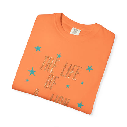 Adult Life of a Lion Faux Glitter - Comfort Colors